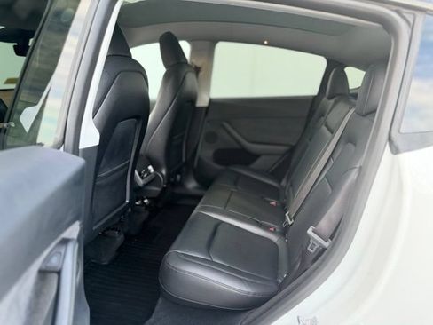 Used 2023 Tesla Model Y Long Range AWD/4WD image 21