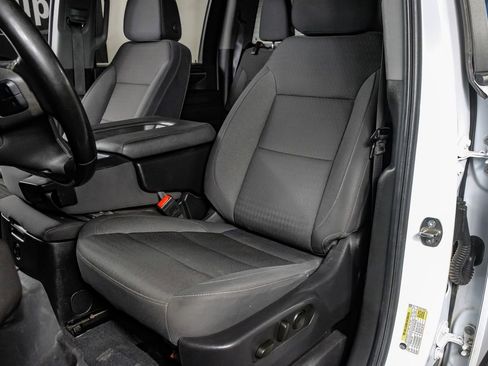 Used 2024 Chevrolet Silverado 2500 LT AWD/4WD image 30