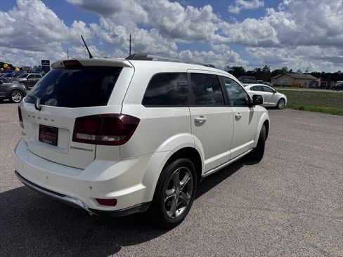 Used 2017 Dodge Journey Crossroad w/ Popular Equipment Group AWD/4WD image 3