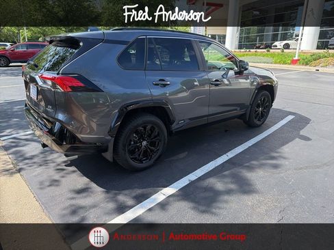 Used 2022 Toyota RAV4 SE AWD/4WD image 17