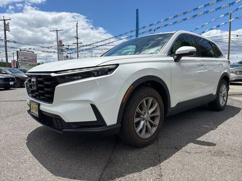 Used 2025 Honda CR-V EX image 1