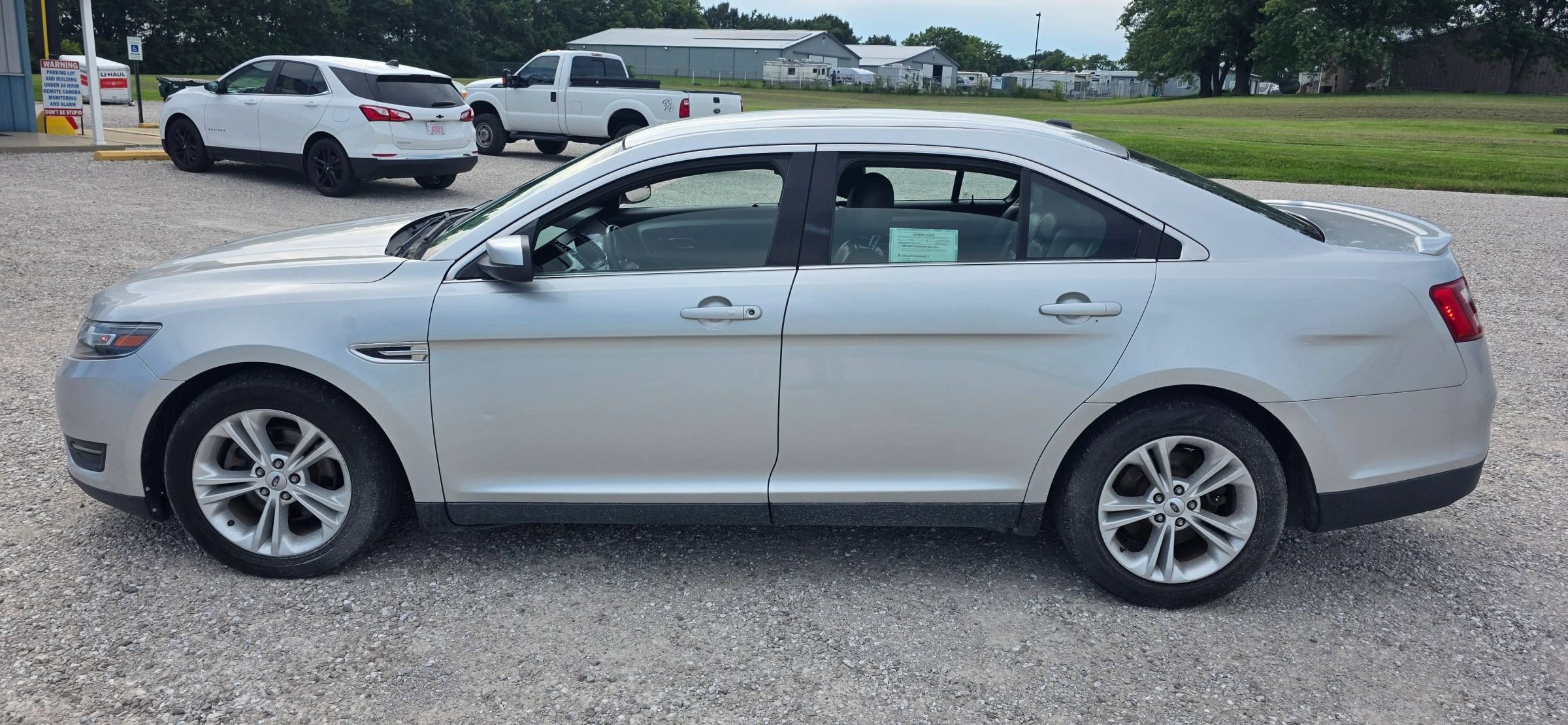 Used 2017 Ford Taurus SEL w/ Equipment Group 201A AWD/4WD image 6