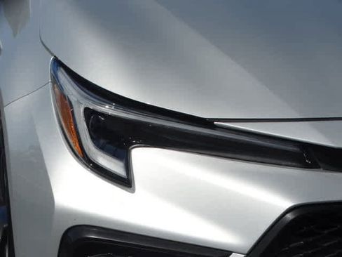 Used 2024 Toyota Corolla SE image 5