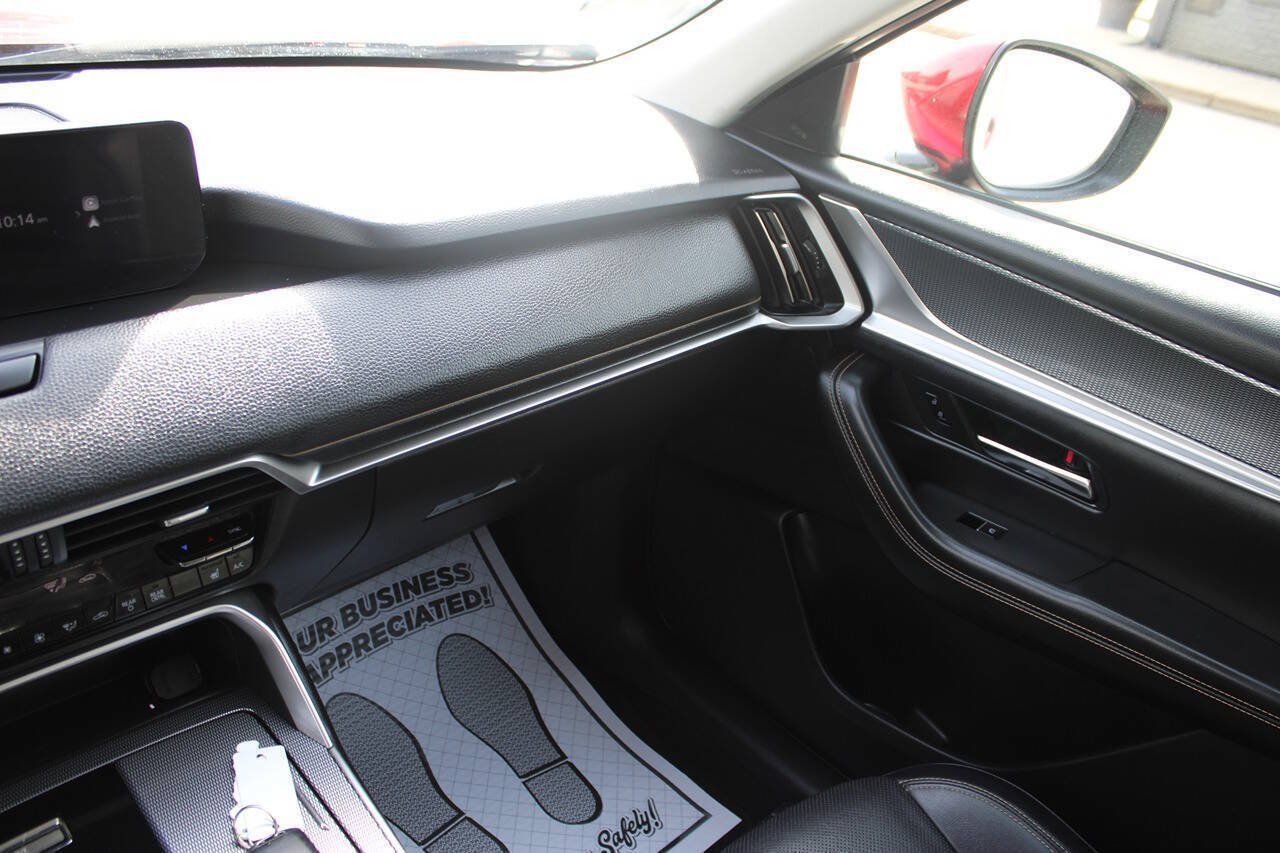 Used 2024 MAZDA CX-90 3.3 Turbo w/ Preferred Plus AWD/4WD image 19