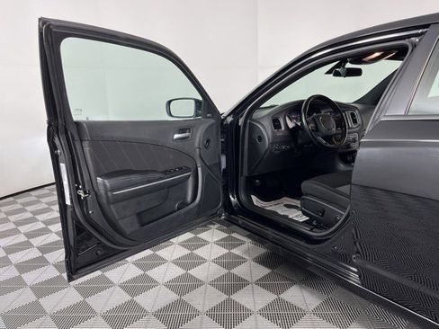 Used 2023 Dodge Charger SXT RWD image 14