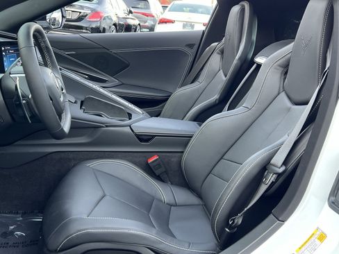 Used 2024 Chevrolet Corvette Stingray Coupe w/ Z51 Performance Package image 11