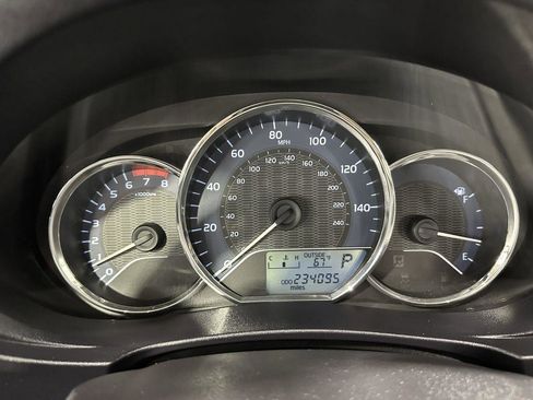 Used 2016 Toyota Corolla LE image 15