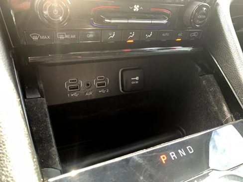 Used 2022 Jeep Grand Cherokee L Limited RWD image 19
