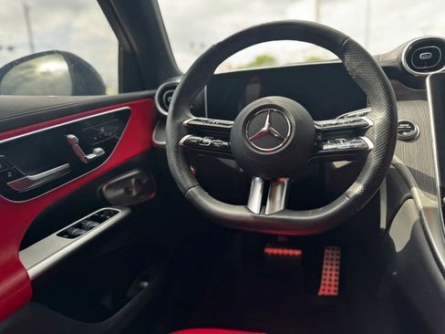 Used 2024 Mercedes-Benz GLC 300 4MATIC w/ AMG Line image 17