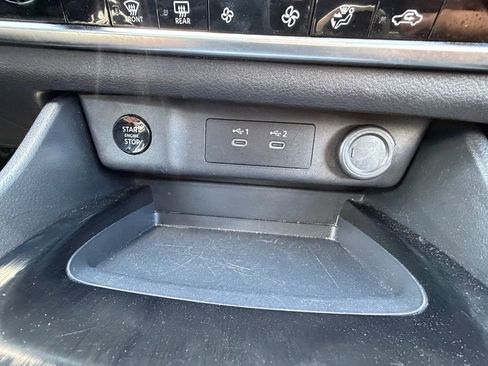 Used 2025 Nissan Rogue SV AWD/4WD image 28