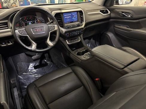 Used 2023 GMC Acadia SLT FWD image 6