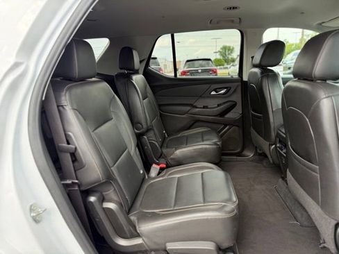 Used 2021 Chevrolet Traverse LT AWD/4WD image 19