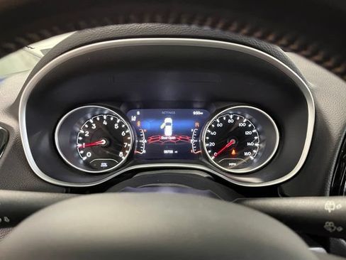Used 2021 Jeep Compass Limited w/ Sun and Sound Group FWD image 25