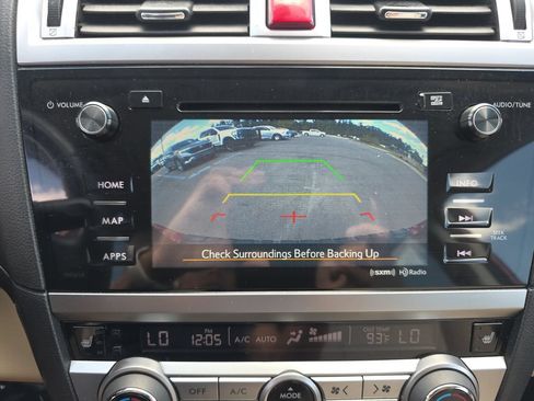 Used 2017 Subaru Outback 2.5i Premium AWD/4WD image 23
