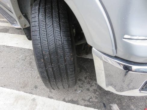 Used 2014 Toyota Tundra SR5 w/ SR5 Upgrade Package image 30