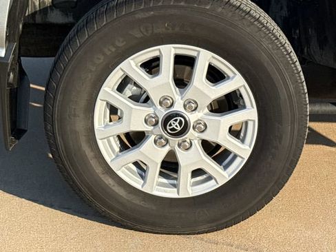 Used 2024 Toyota Tacoma SR5 RWD image 10