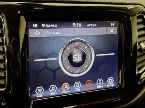 Used 2020 Jeep Compass Limited image 13