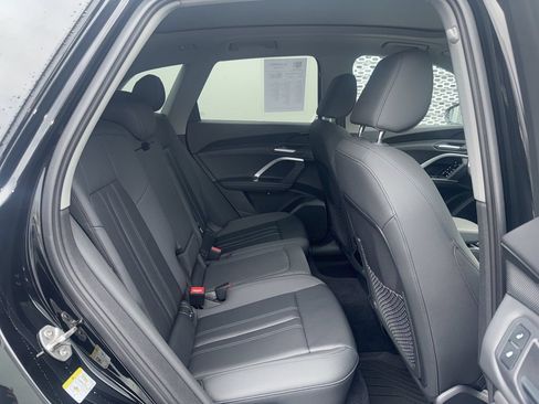 Certified 2025 Audi Q5 Premium w/ Convenience Package AWD/4WD image 8