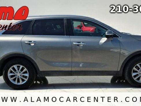 Used 2018 Kia Sorento L FWD image 7