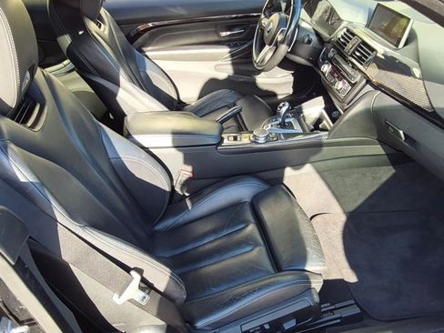 Used 2015 BMW M4 Convertible RWD image 19
