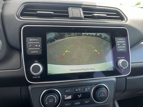 Certified 2025 Nissan Leaf S FWD image 8