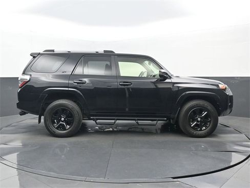 Used 2021 Toyota 4Runner SR5 image 2