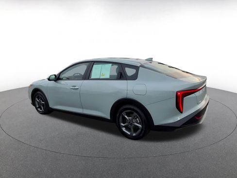 Used 2025 Kia K4 LXS image 10