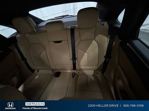 Used 2018 Porsche Macan image 30