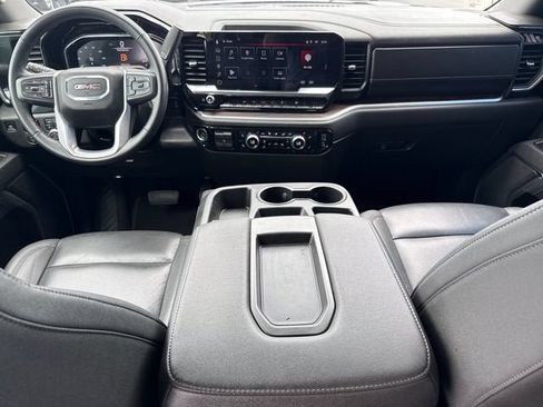 Used 2025 GMC Sierra 1500 SLT AWD/4WD image 13