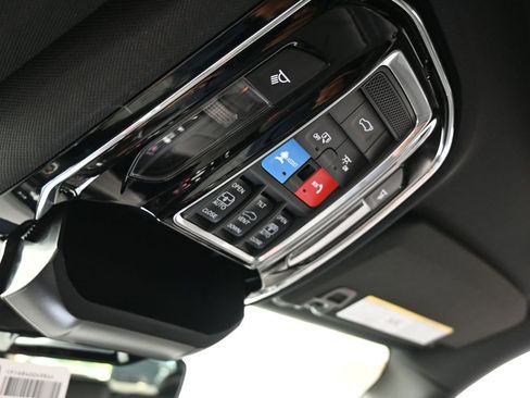 Used 2024 Jeep Grand Cherokee Overland image 38