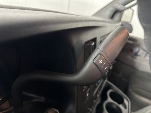 Used 2024 Chevrolet Express 2500 image 20