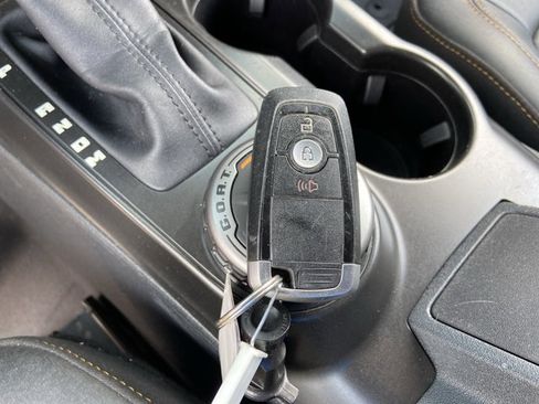 Used 2023 Ford Bronco Badlands w/ Sasquatch Package image 46