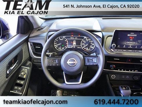 Used 2023 Nissan Rogue SV image 19