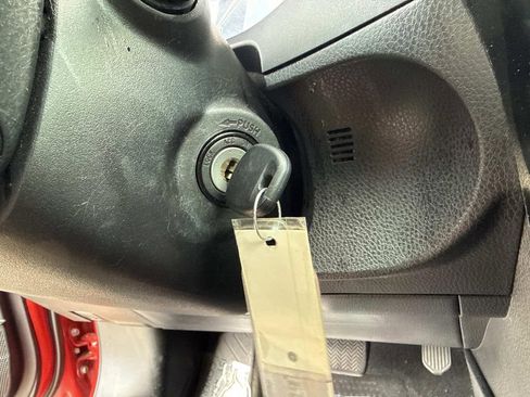 Used 2019 Toyota Corolla LE image 28