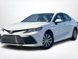 Used 2021 Toyota Camry LE image 3