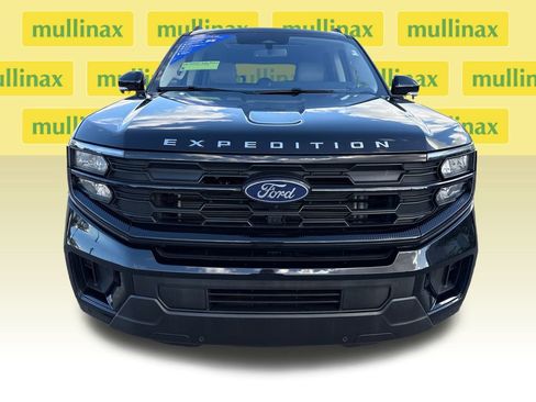 Certified 2025 Ford Expedition Max Active image 12