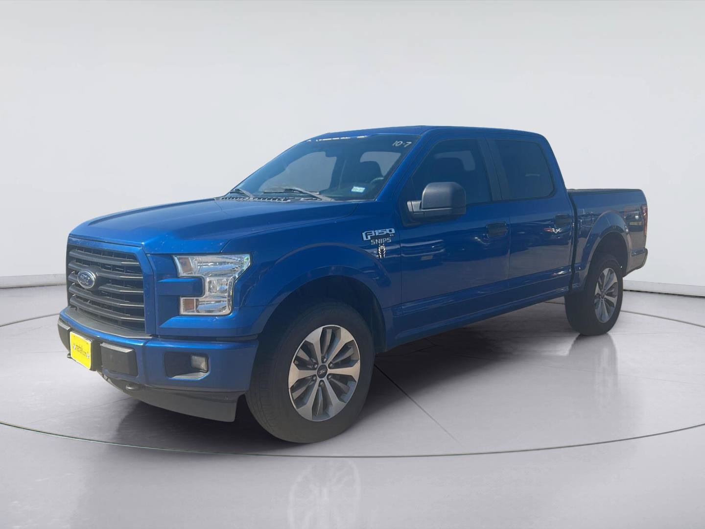 Used 2017 Ford F150 XL w/ Equipment Group 101A Mid AWD/4WD image 1