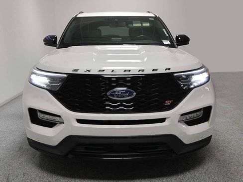Used 2023 Ford Explorer ST w/ Equipment Group 401A AWD/4WD image 2