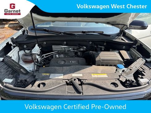 Used 2023 Volkswagen Atlas Cross Sport SEL R-Line AWD/4WD image 11