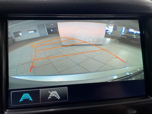 Used 2018 Chevrolet Cruze LT image 35