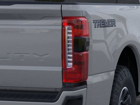 New 2026 Ford F250 XLT w/ XLT Premium Package AWD/4WD image 21