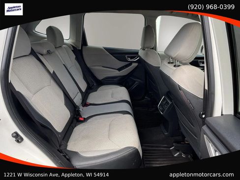 Used 2019 Subaru Forester Premium AWD/4WD image 28
