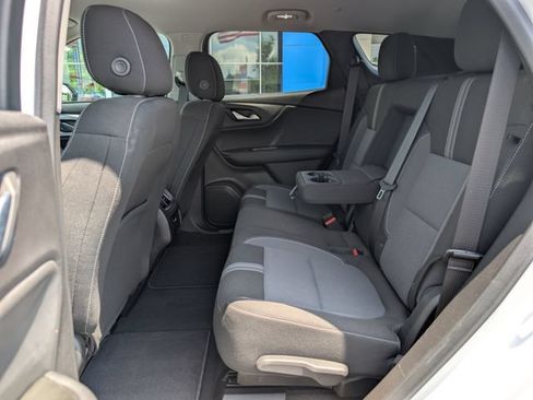 Used 2024 Chevrolet Blazer LT w/ Convenience Package FWD image 15