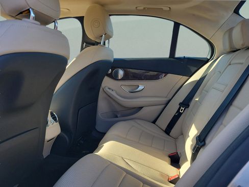 Used 2017 Mercedes-Benz C 300 Sedan image 11