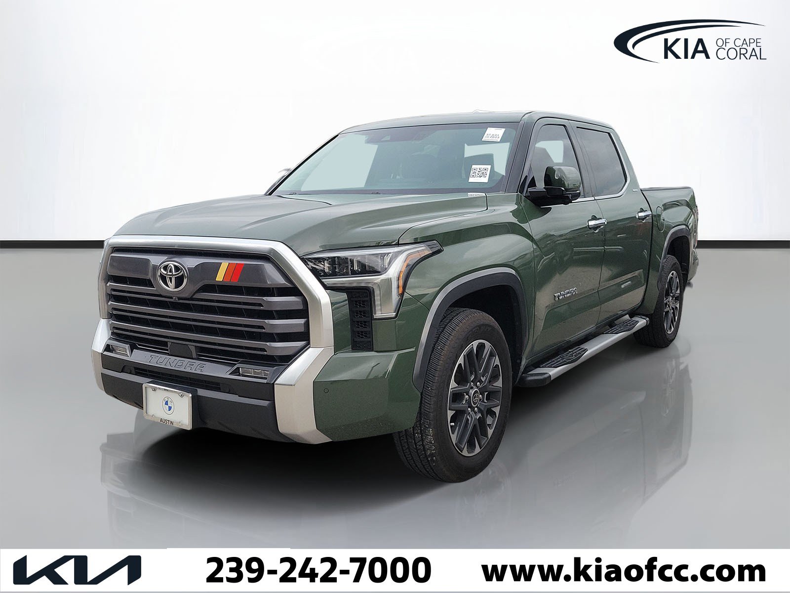 Used 2023 Toyota Tundra Limited RWD image 3