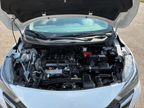 Used 2025 Nissan Versa SV FWD image 25