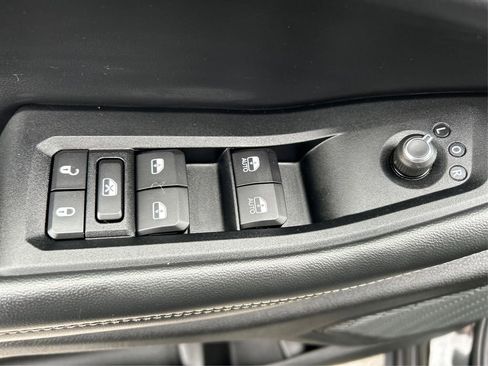 Certified 2023 Jeep Grand Cherokee L Laredo image 35