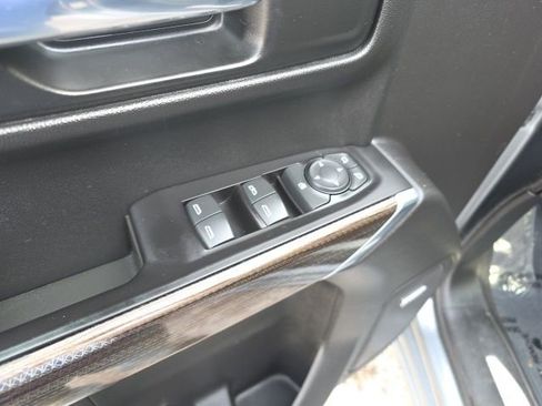 Used 2020 Chevrolet Silverado 1500 LT Trail Boss image 21