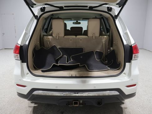 Used 2014 Nissan Pathfinder SL AWD/4WD image 19