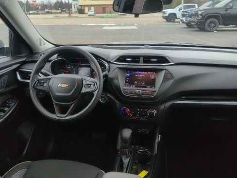Used 2023 Chevrolet TrailBlazer LT image 39